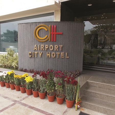 Airport City Hotel Calcutta Extérieur photo