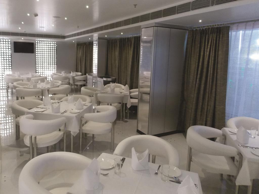 Airport City Hotel Calcutta Extérieur photo