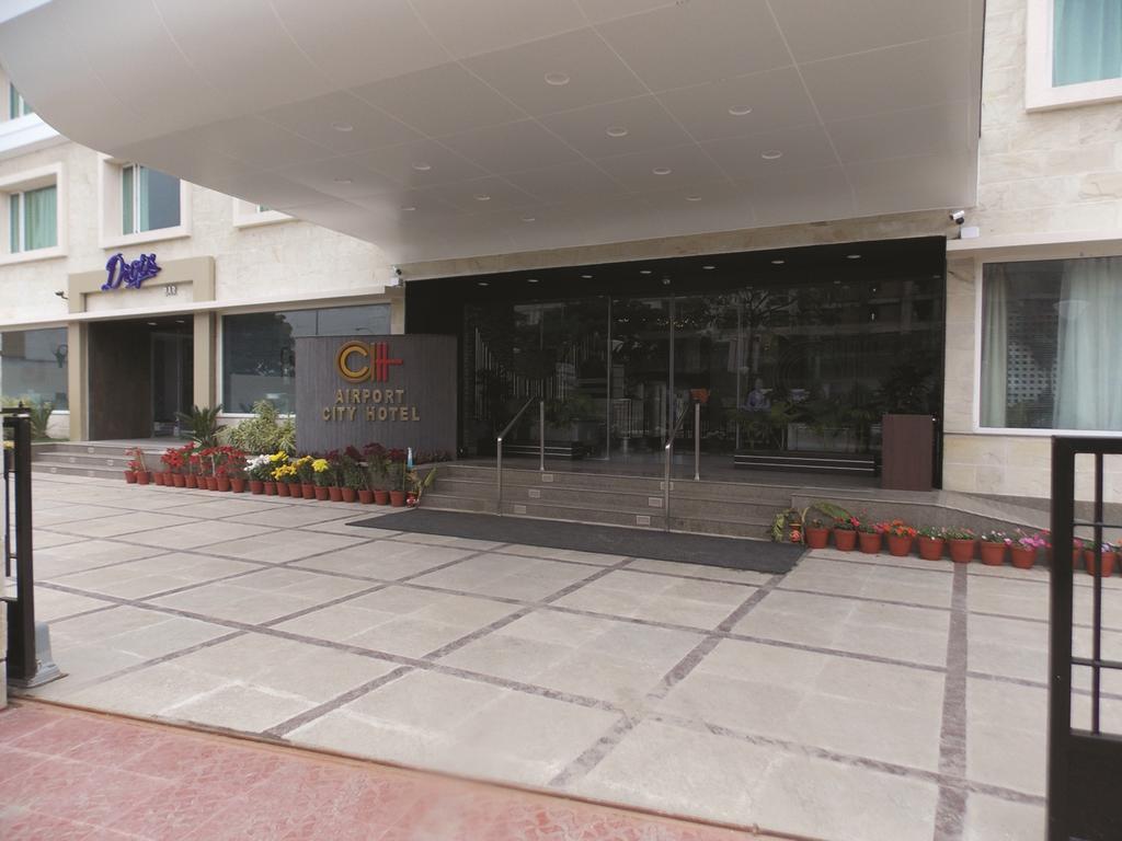 Airport City Hotel Calcutta Extérieur photo