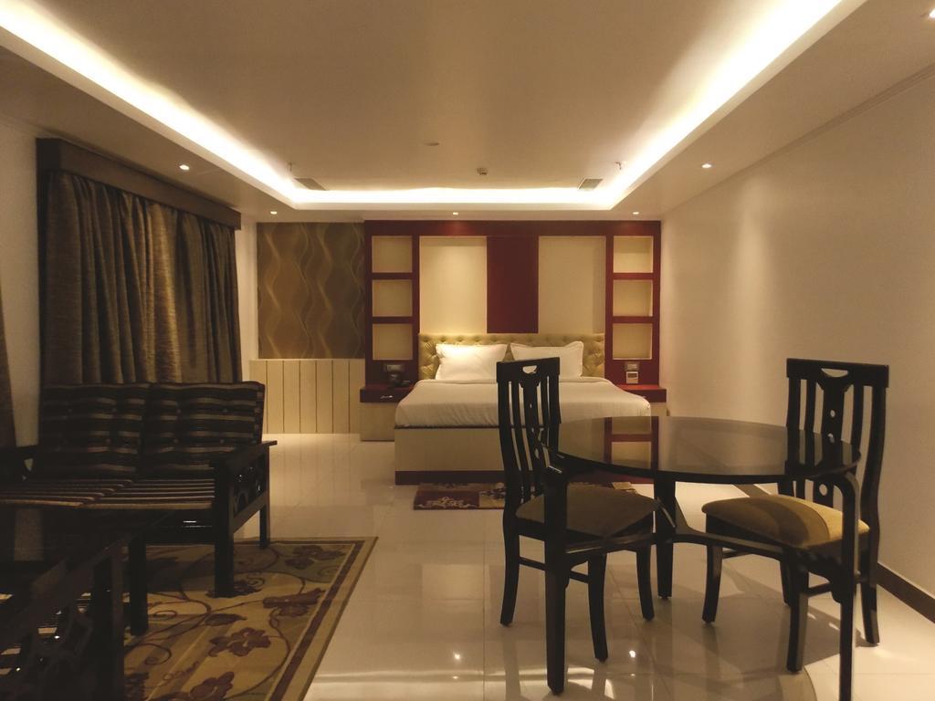 Airport City Hotel Calcutta Chambre photo
