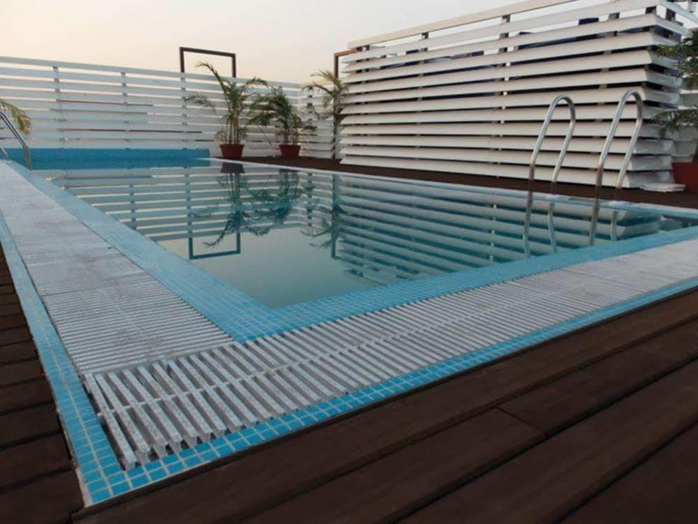 Airport City Hotel Calcutta Extérieur photo