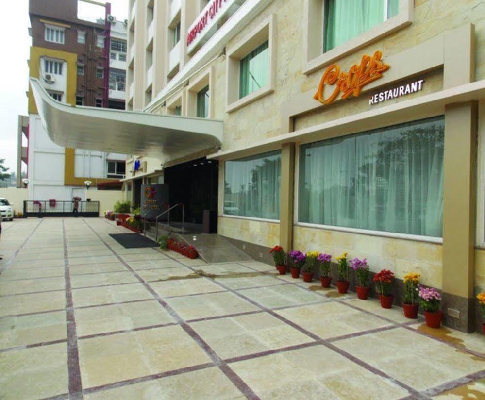 Airport City Hotel Calcutta Extérieur photo